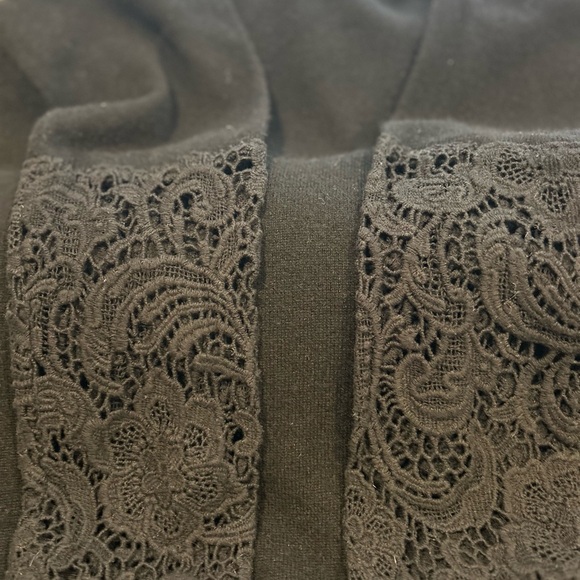 Neiman Marcus Cashmere Collection Black Cashmere Crochet-Cuff Sweater  Size XL - Picture 6 of 6